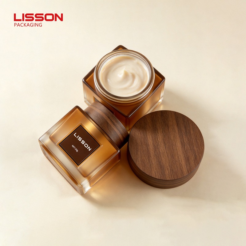 Wood grain cap jar Wood grain cap jar